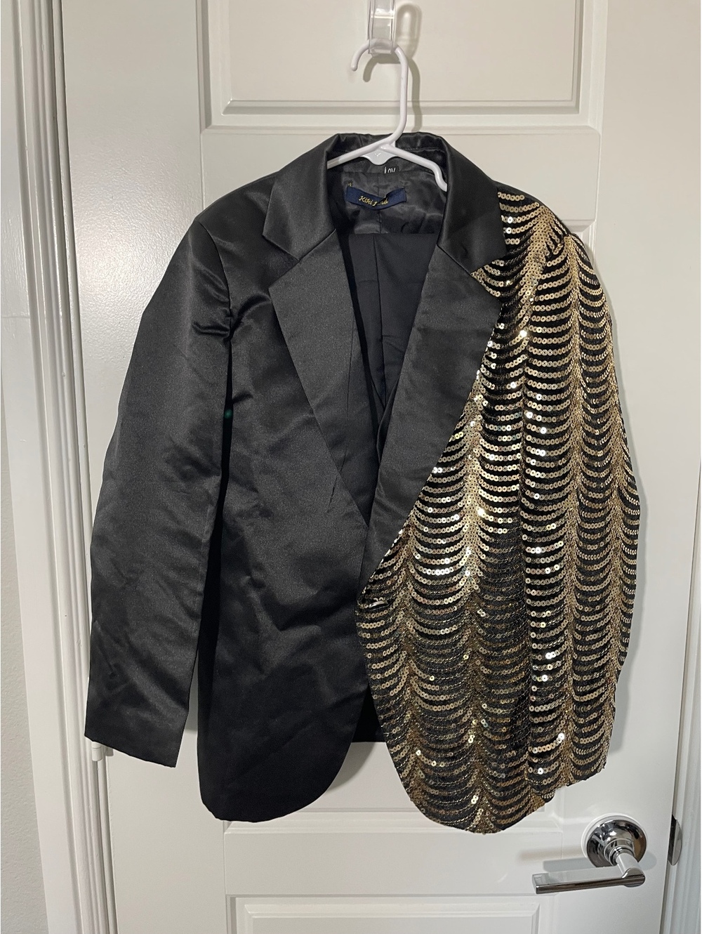 Boys Suits for Kids Size 8 Black and Golden sequins 3 Pieces K151
